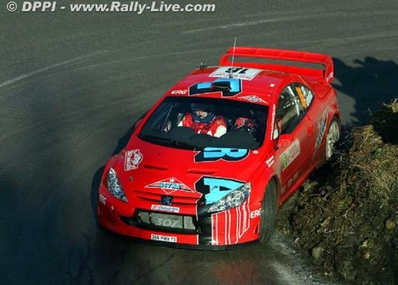 Toni Gardemeister - Jakke Honkanen
74º Rallye Automobile de Monte-Carlo 2006. Peugeot 307 WRC (268 PWX 75). Clasificado 3º.

Del 20 al 22 de Enero, Monaco.
Superficie: asfalto - nieve.

El Rally tenia un total de 1294.89 Km de los que 366.39 km divididos en 18 tramos eran especiales, (2 de ellas fueron canceladas SS3 Pierlas - Ilonse 1 de 23.22 Km y SS11 La Tour sur Tinee - Utelle 2 de 18.73 Km).

Se inscribieron 53 equipos, tomaron la salida 51, finalizaron 43.@
Palabras clave: Toni_Gardemeister;Peugeot;WRC;Montecarlo;2006