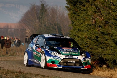Petter Solberg - Chris Patterson
80º Rallye Automobile de Monte-Carlo 2012. Ford Fiesta RS WRC (PX61 AWU). Clasificado 3º.

Del 17 al 22 de Enero, Valence - Monaco.
Superficie: asfalto - nieve.

El Rally teni­a un total de 1772.52 km de los que 433.36 Km divididos en 18 tramos eran especiales.

Se inscribieron 82 equipos, tomaron la salida 73, finalizaron 45.@
Palabras clave: Petter_Solberg;Ford;Fiesta;RS;WRC;Montecarlo;2012
