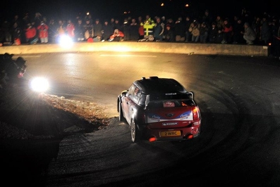 Pierre Campana -  Sabrina de Castelli
80º Rallye Automobile de Monte-Carlo 2012. Mini John Cooper Works WRC (2 WRC). Clasificado 7º.

Del 17 al 22 de Enero, Valence - Monaco.
Superficie: asfalto - nieve.

El Rally teni­a un total de 1772.52 km de los que 433.36 Km divididos en 18 tramos eran especiales.

Se inscribieron 82 equipos, tomaron la salida 73, finalizaron 45.@
Palabras clave: Mini;Cooper;Montecarlo;2012;WRC