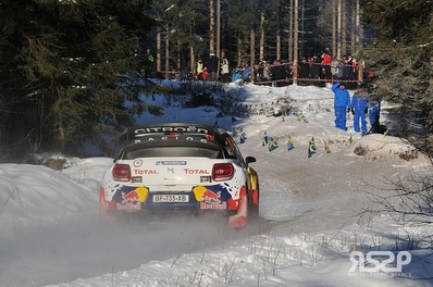 Thierry Neuville - Nicolas Gilsoul
60º Rally Sweden 2012. Citröen DS3 WRC (BF-735-XB). Clasificado 12º.

De 9 al 12 de Febrero, Karlstad.
Superficie: nieve.

El Rally tenia un total de 1842.60 km de los que 349.16 Km divididos en 22 tramos eran especiales.

Se inscribieron 47 equipos, tomaron la salida 43, finalizaron 34.@
Palabras clave: Thierry_Neuville;Nicolas;Gilsoul;Citroen;DS3;WRC;Suecia;2012;nieve