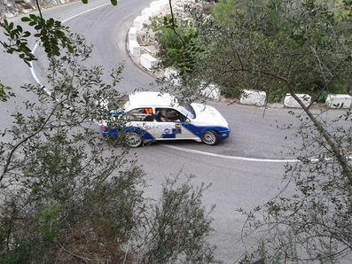 Angel Padilla  - Oscar Molla
9º Rallye Ciutat de Gandà­a 2014. Ford Sierra Cosworth Clasificado 19º
El Rally tenia un total de 347,71 Km  de los que 246,35 Km eran 7 especiales
Tomaron la salida 28 participantes y finalizaron 19
Palabras clave: Gandia;Ford;Sierra;Cosworth