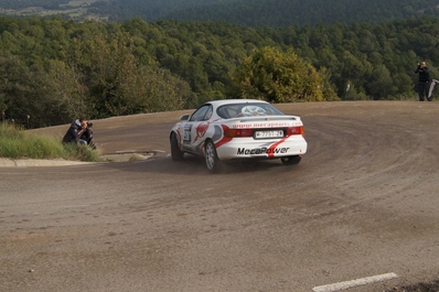 Antonio Domingo - Manuel Castro
54º Rallye 2000 Viratges. Toyota Celica Turbo 4WD (ST185). Abandona al no tomar la salida en C2 Odena.

El Rally tenia 88.26 Km cronometrados divididos en 10 tramos.
Tomaron la salida 99 equipos, 60 de ellos para el Campeonato de Catalunya Velocidad, 27 Regularidad y 12 de ECOseries.

Foto en A1 Taurons.
Palabras clave: 2000_Viratges;Manresa;Biela_Club_Manresa;2014
