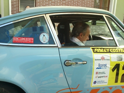 60º Rally Costa Brava 2012
Porsche 911.
Control horario Stop llegadas en el tramo de Les Serres de 12,67Km.
Campeonato España de Rallys de Regularidad para Vehà­culos Històricos /Copa de Catalunya de Regularidad Sport
Palabras clave: Porsche;Costa_Brava;2012