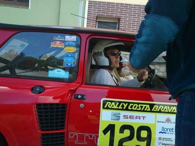 Eric Hospitalier - Christophe Godet
60º Rally Costa Brava 2012. Renault 5 Turbo2.
Control horario Stop llegadas en el tramo de Les Serres de 12,67Km.
Campeonato España de Rallys de Regularidad para Vehà­culos Històricos /Copa de Catalunya de Regularidad Sport
Palabras clave: Renault;Turbo;Costa_Brava;2012