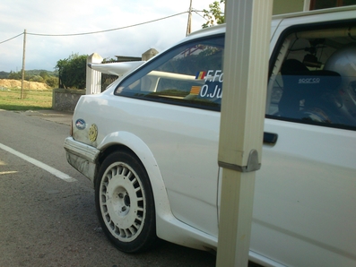 Ferran Font  - Oriol Julia
60º Rally Costa Brava 2012. Ford Sierra RS Cosworth.

Control horario Stop llegadas en el tramo de Les Serres de 12,67Km.

Campeonato España de Rallys de Regularidad para Vehículos Històricos /Copa de Catalunya de Regularidad Sport
Palabras clave: Ford;Sierra;Costa_Brava;2012