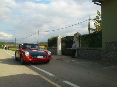 60º Rally Costa Brava 2012
Porsche 911.
Control horario Stop llegadas en el tramo de Les Serres de 12,67Km
Palabras clave: Porsche;Costa_Brava;2012